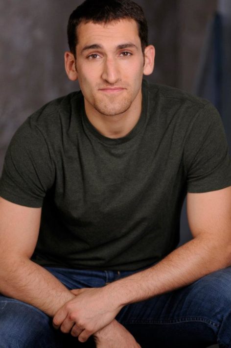 headshot-kneel